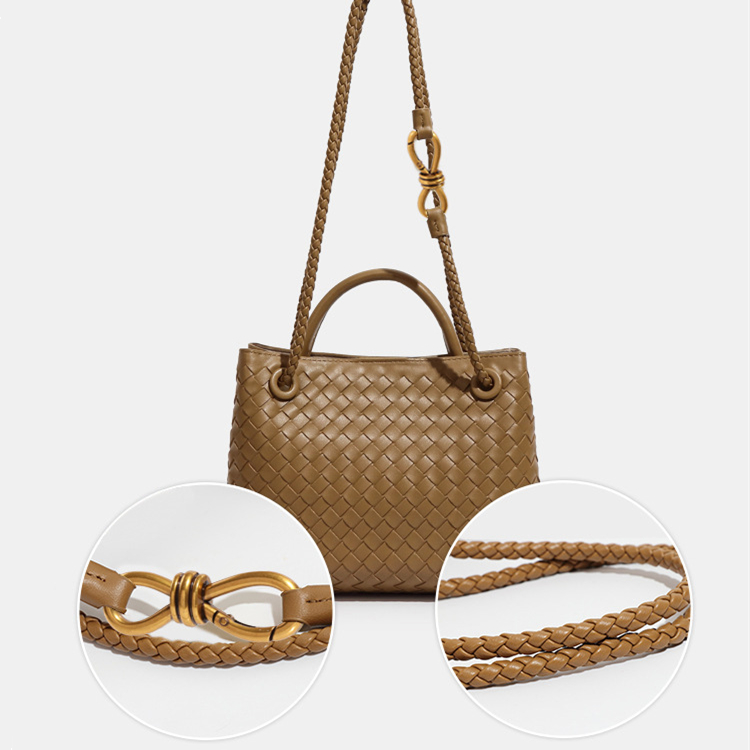 Woven handbags20.jpg