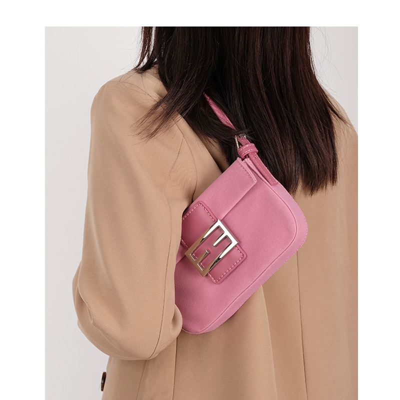 Shoulder bag21.jpg