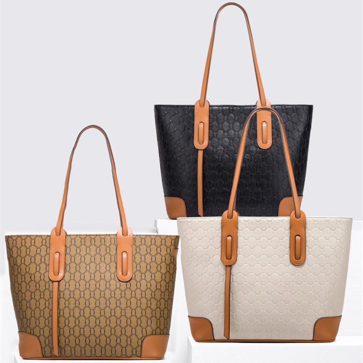 Leather tote bags 1.jpg