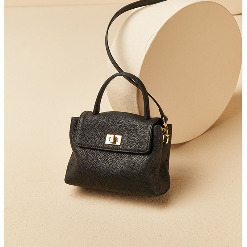 Mini handbags10.jpg